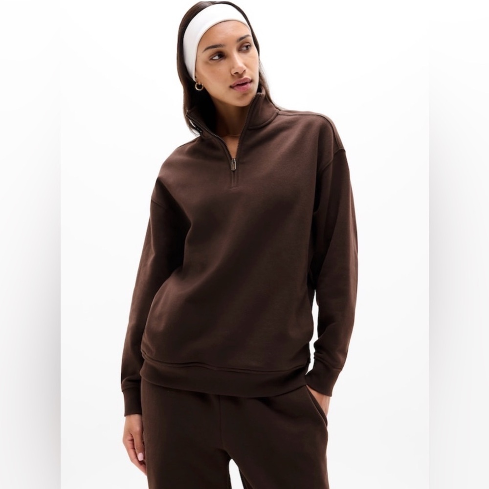 NWT Athleta Forever Fleece 1/4 Zip Truffle Sweatshirt Size Small.
